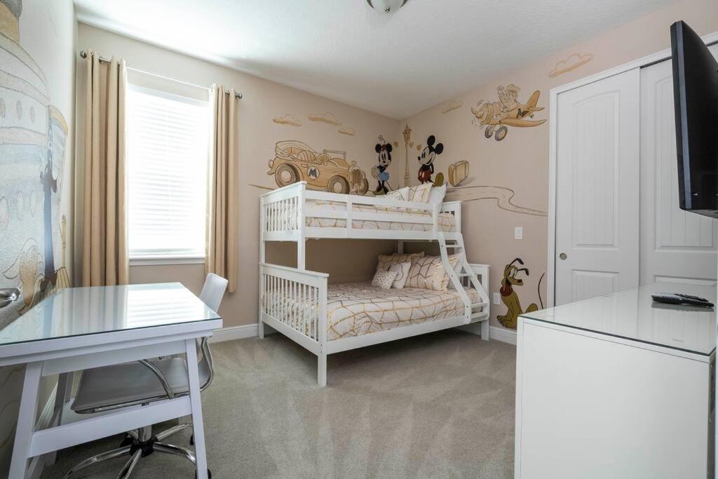 Luxury Disney Vacation Home ith private pool spa