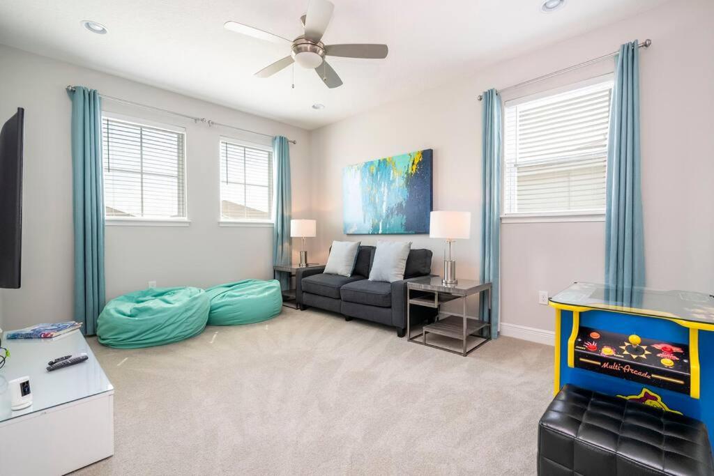Luxury Disney Vacation Home ith private pool spa