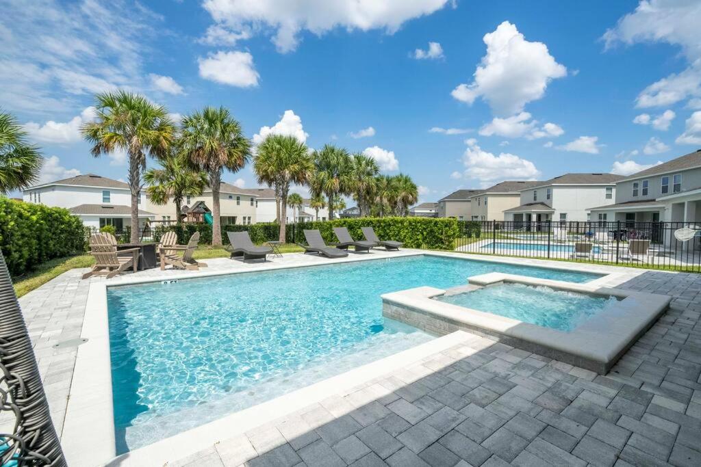 Luxury Disney Vacation Home ith private pool spa