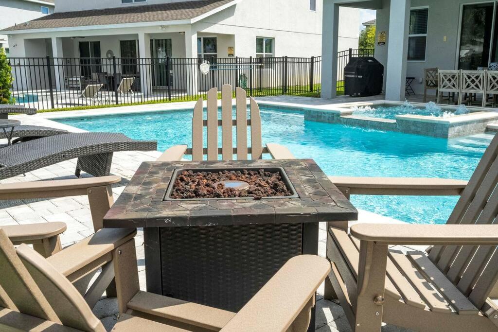 Luxury Disney Vacation Home ith private pool spa