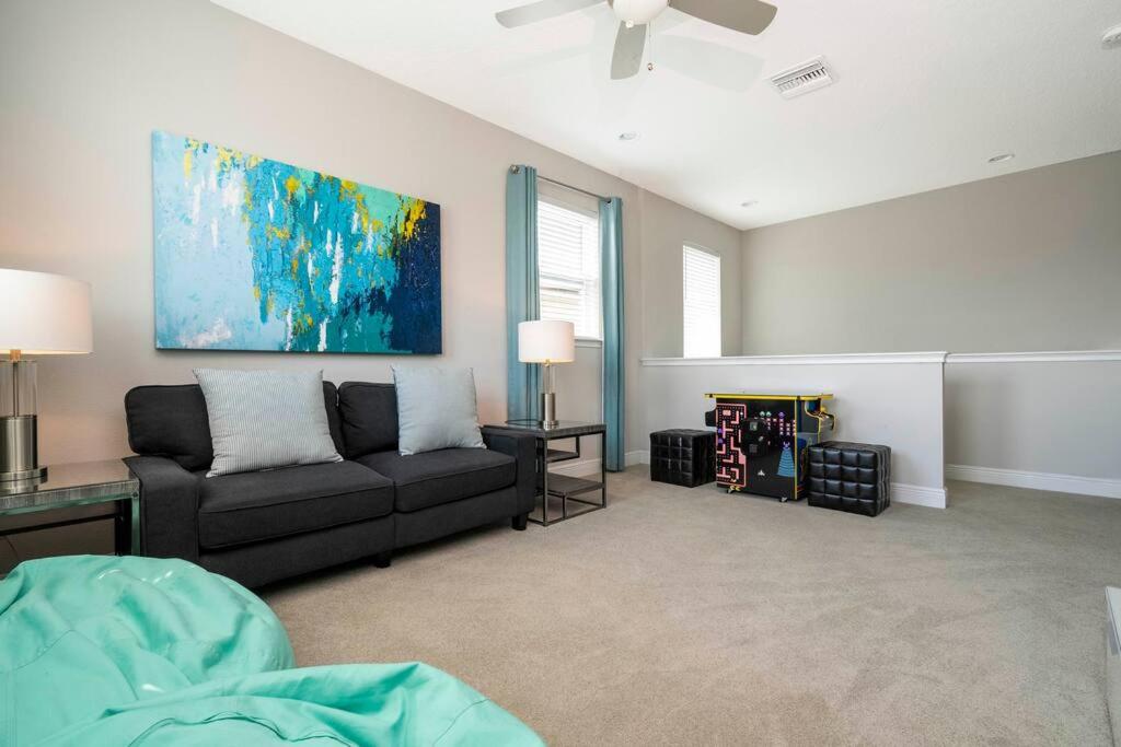Luxury Disney Vacation Home ith private pool spa