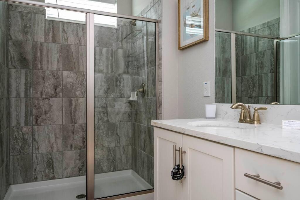 Luxury Disney Vacation Home ith private pool spa