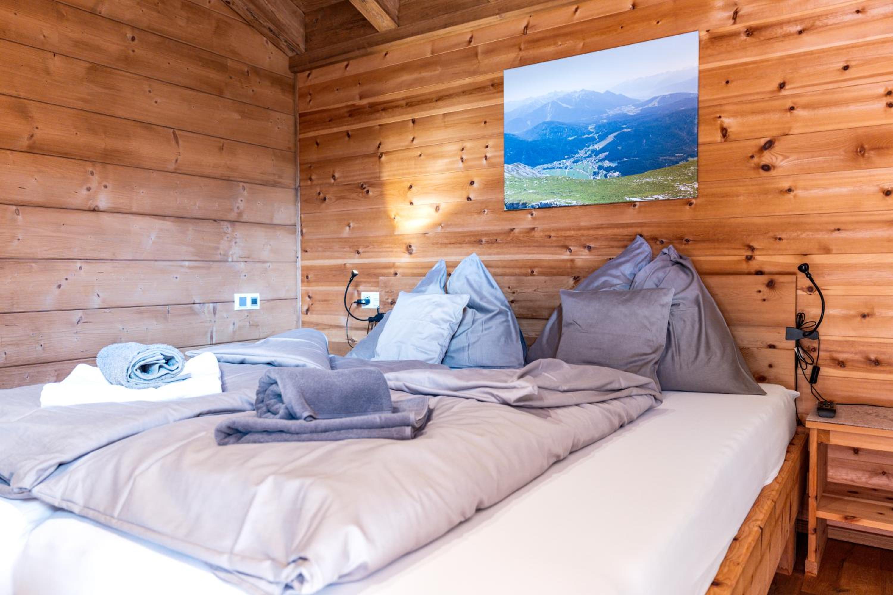 Schickster Mountain Lodge