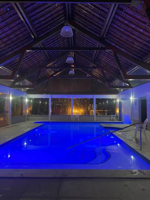 Casa 6 Suites p/ 20 - Sauna e Campo em Gravata