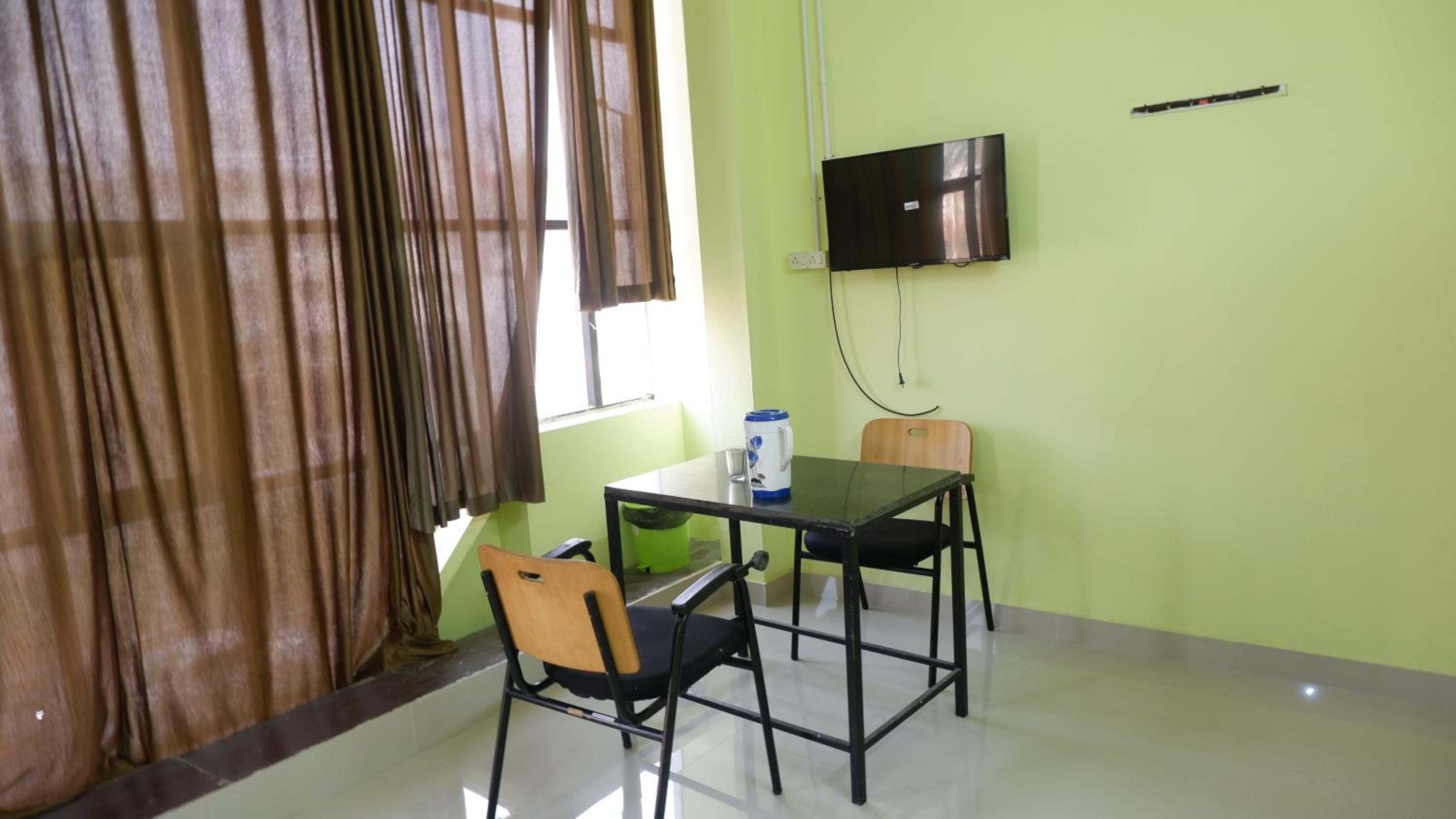 Easy Stay Eranhipalam