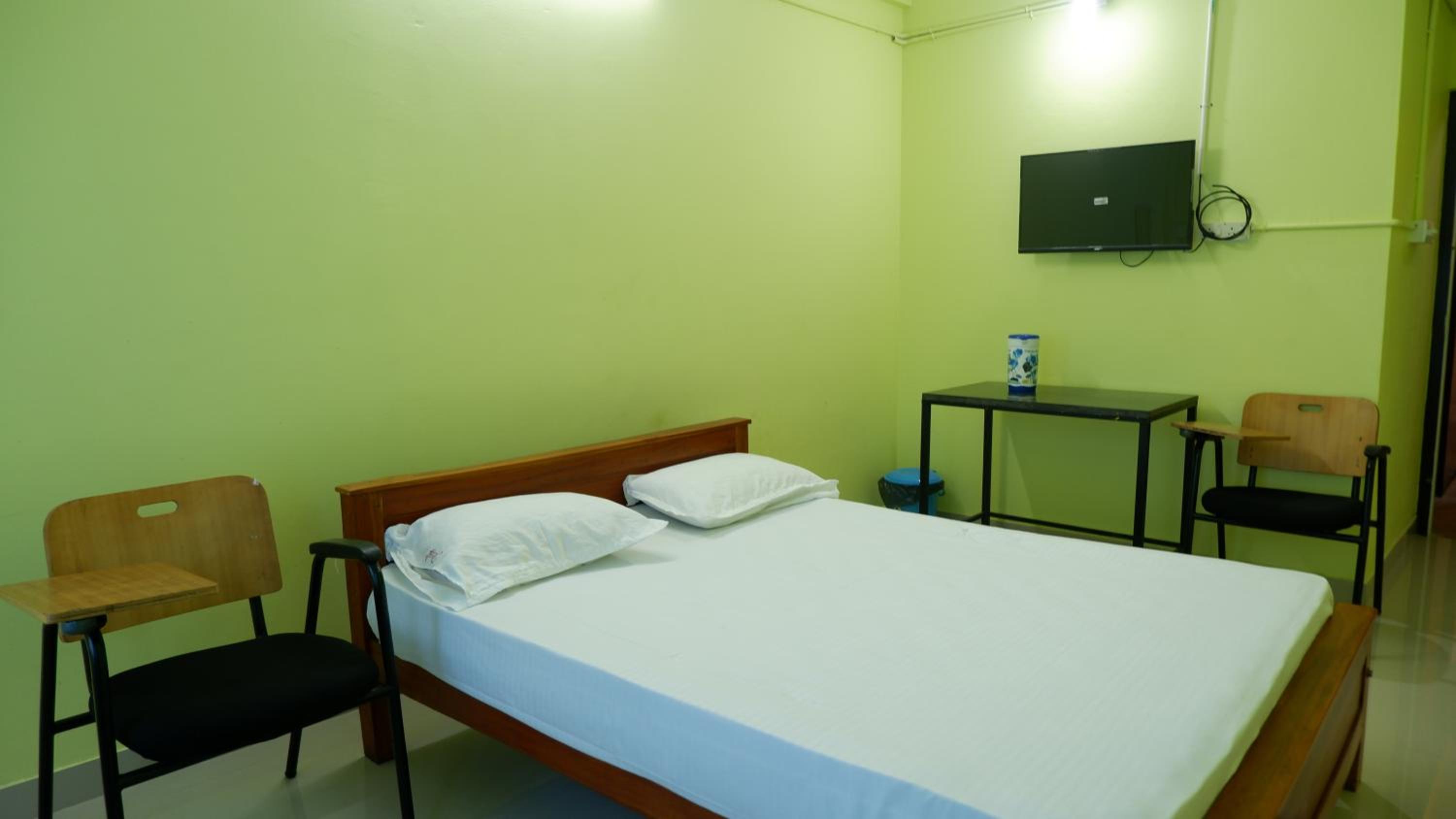 Easy Stay Eranhipalam