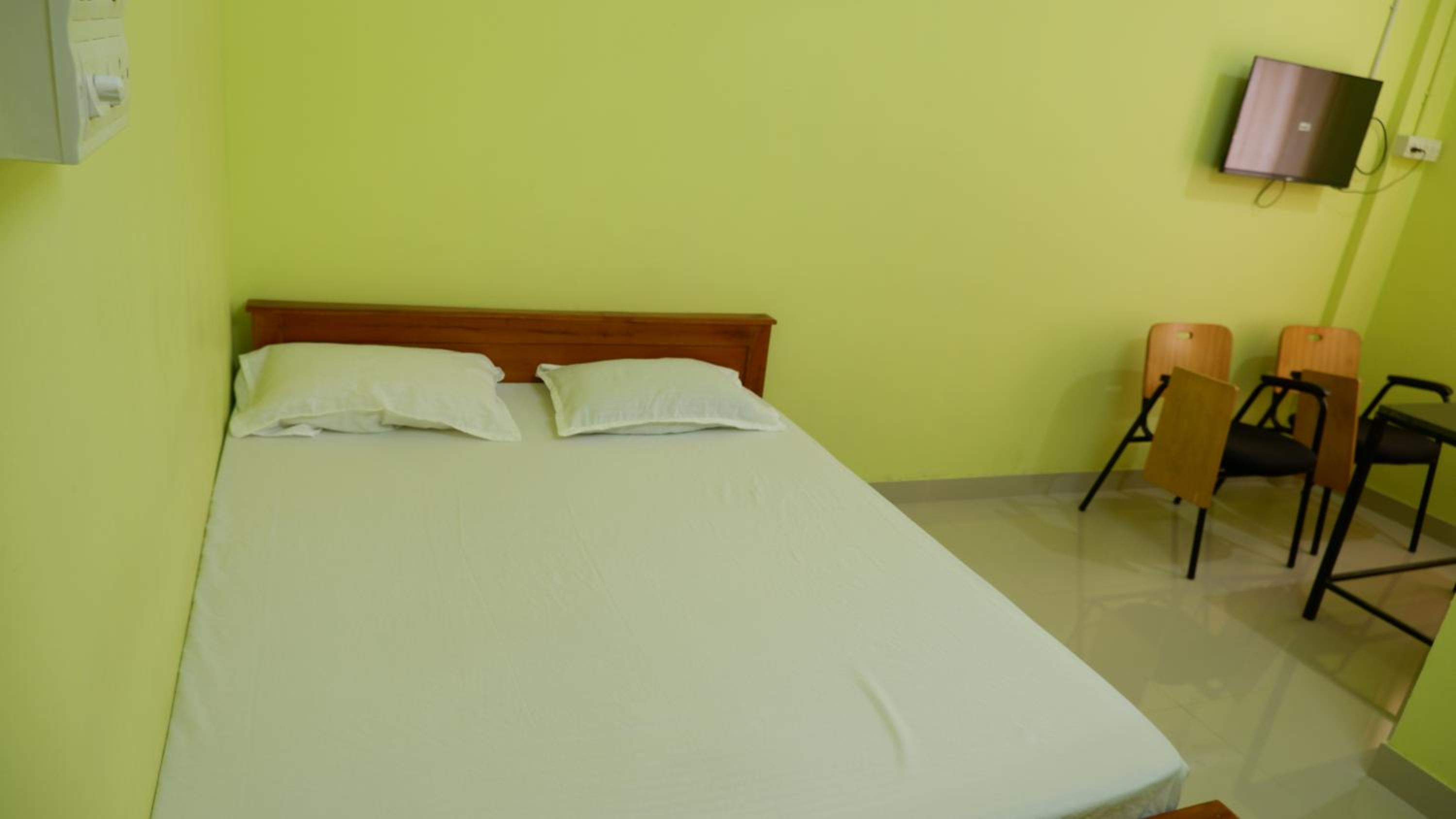 Easy Stay Eranhipalam