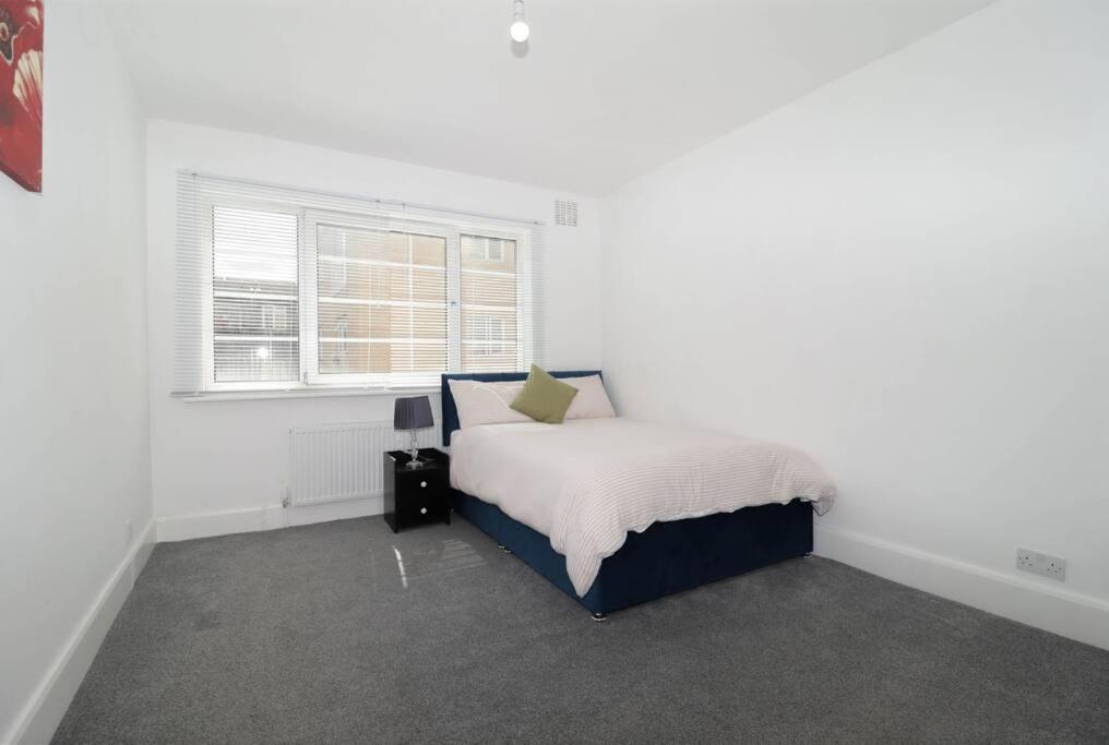 3BR Penge West Free Parking 2 Min to Crystal Palace Park