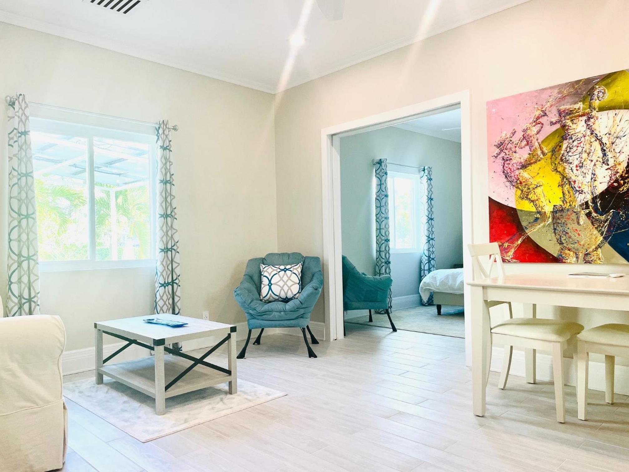 Delightful Cottage - 30 Secs Walk to the Beach