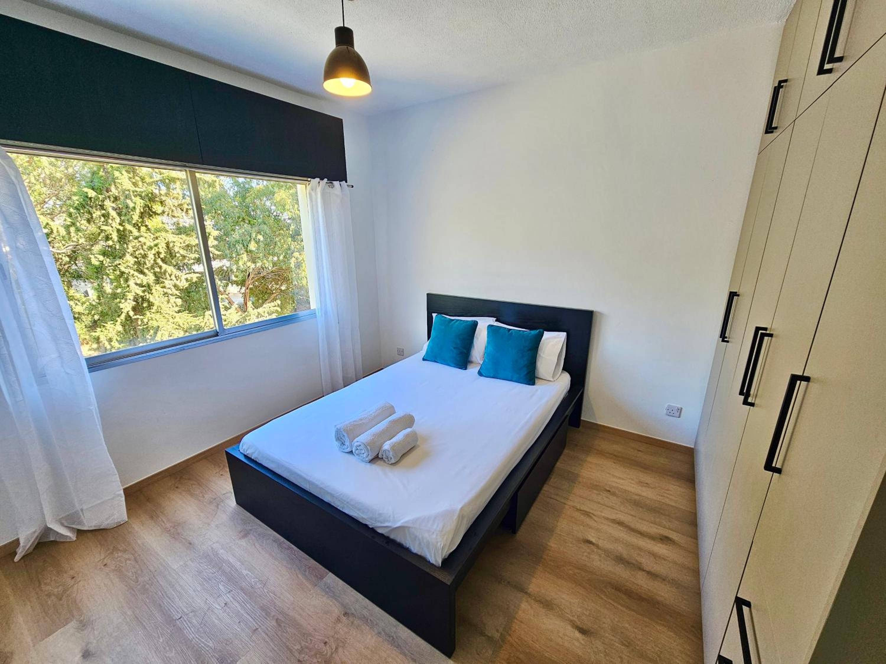 Central Riverside Escape Charming 1- Bedroom Flat