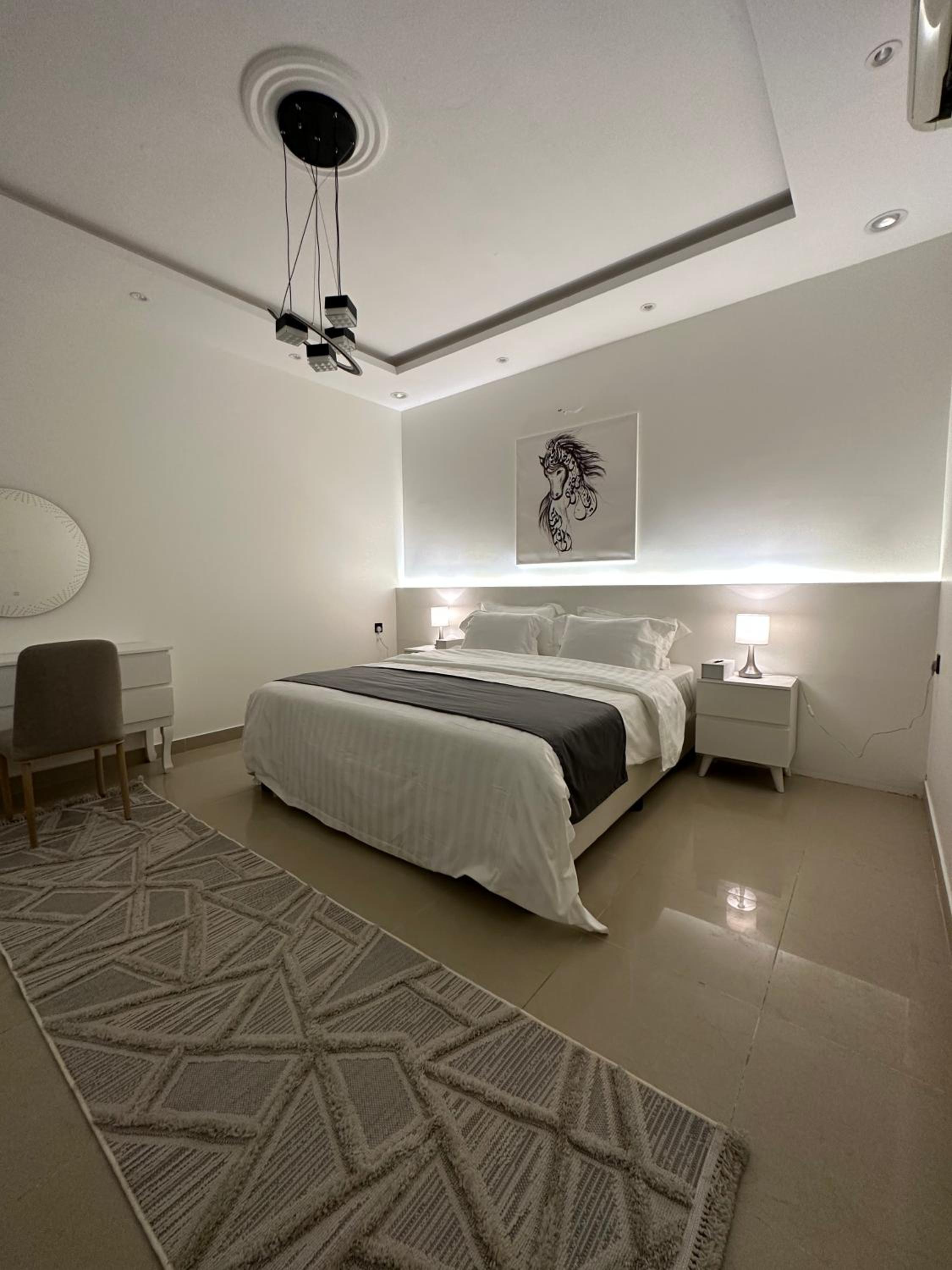 Modern & Cozy Apartment - 2