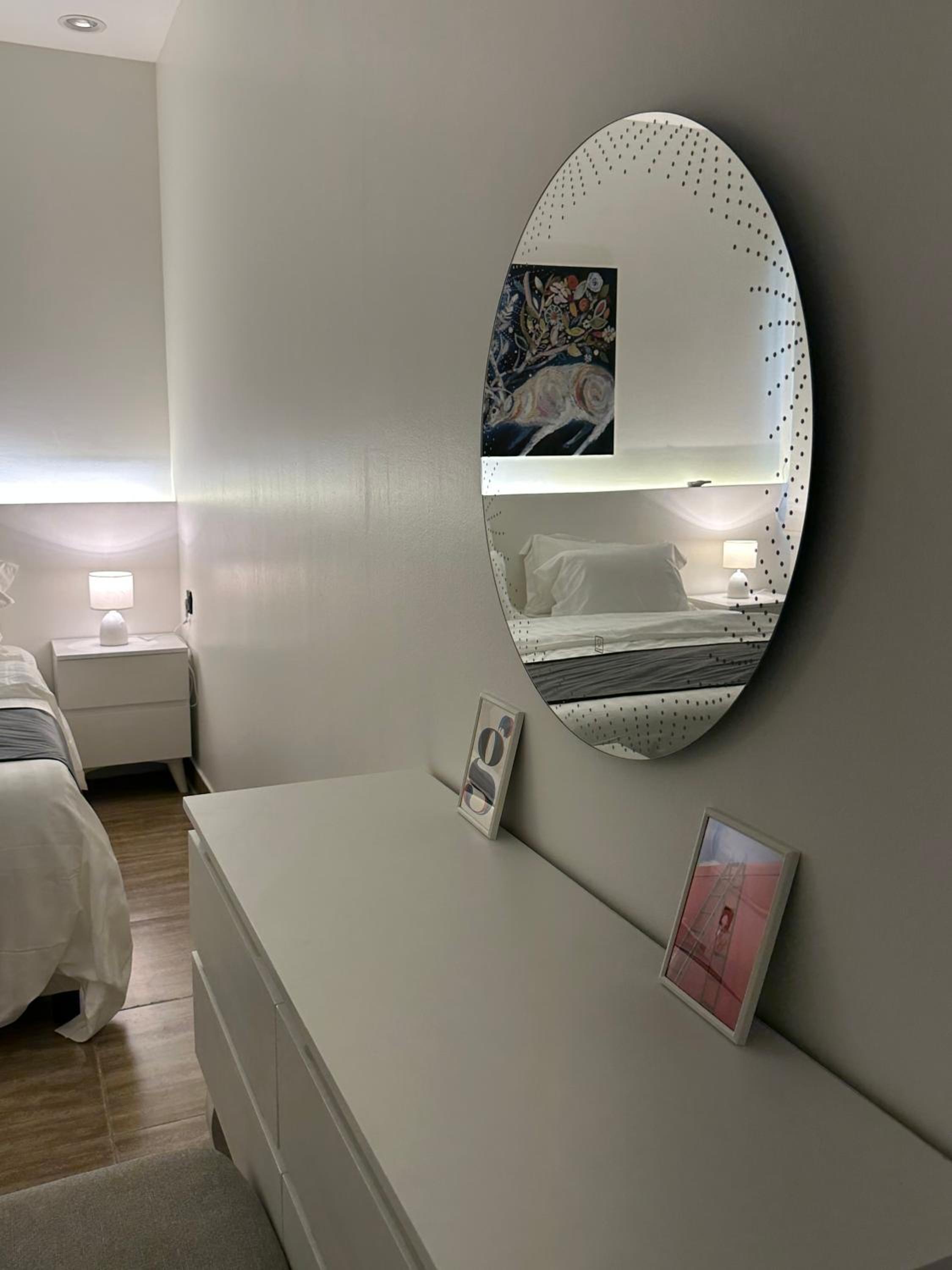 Modern & Cozy Apartment - 2