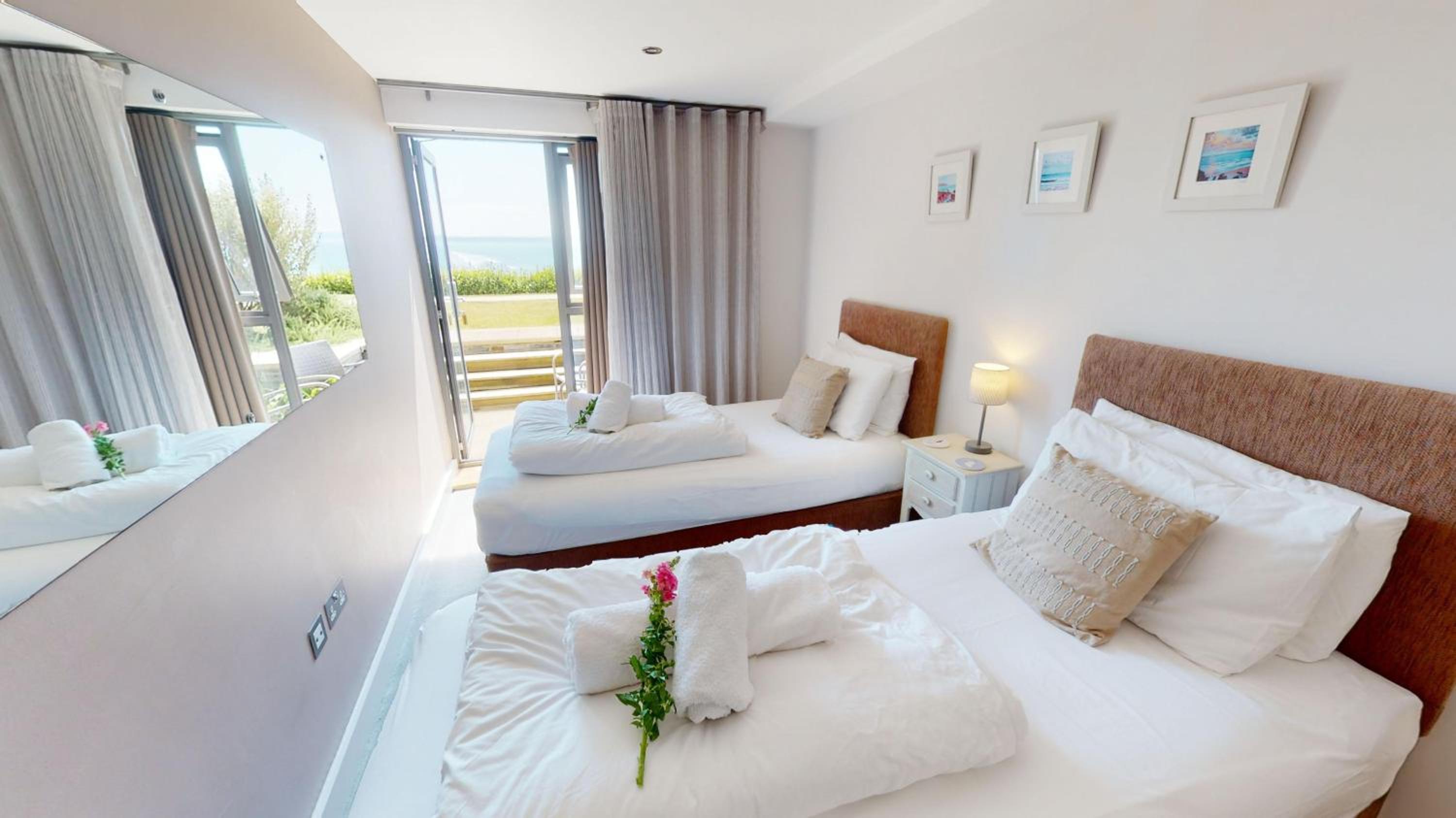SAUNTON POINT BREAK 2 Bedrooms