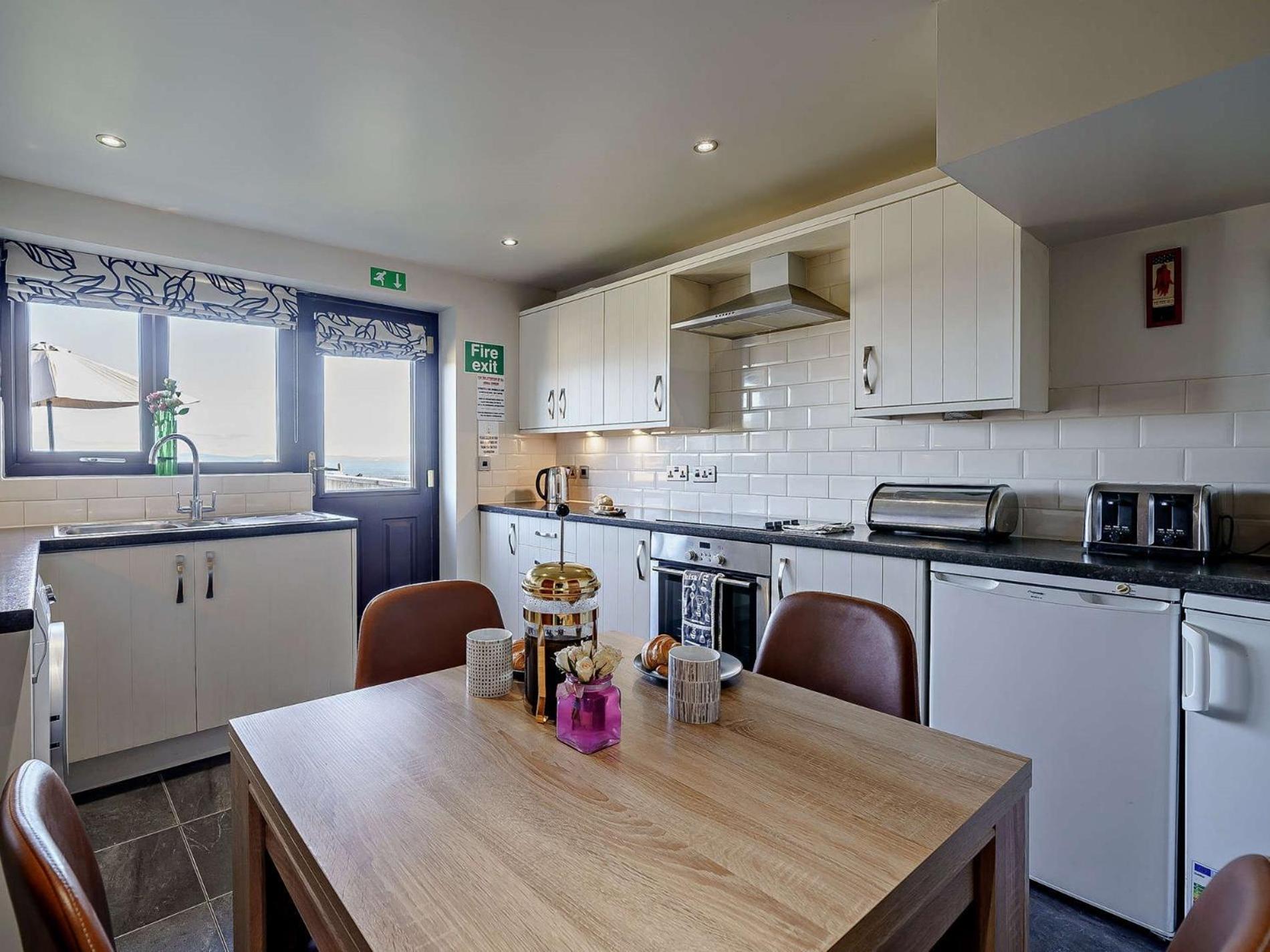 2 Bed in Blackburn oc-finch view 2
