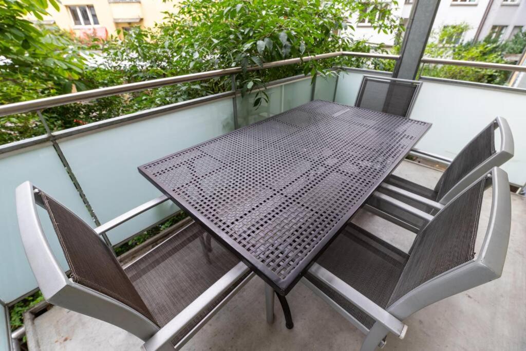 Terrific 2BD flat near City Center and Lake - Wille 5