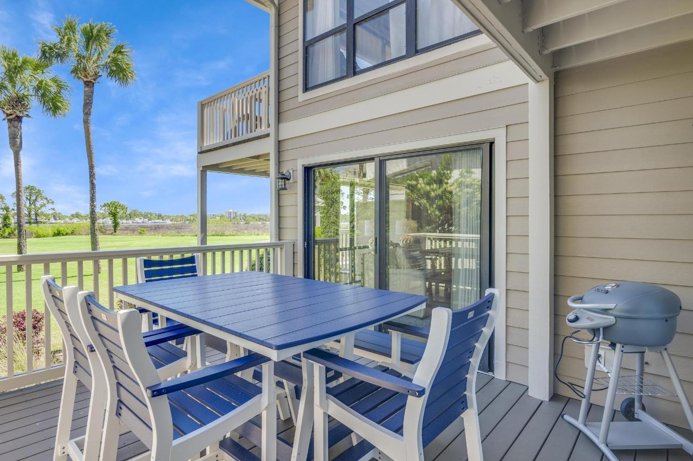 819 Harbour Point - Steel Magnolia on the Bay