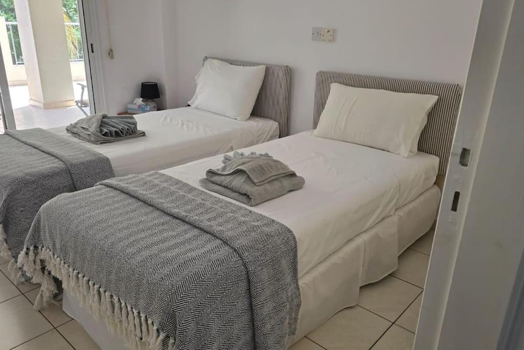 Hesperides gardens, spacious 2 bedroom apartment