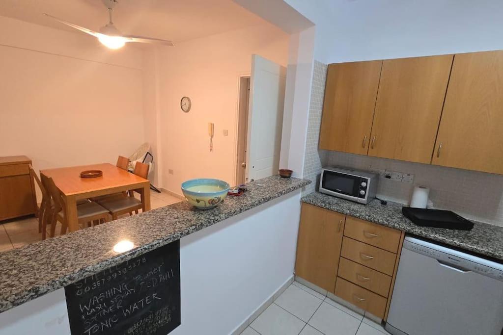 Hesperides gardens, spacious 2 bedroom apartment
