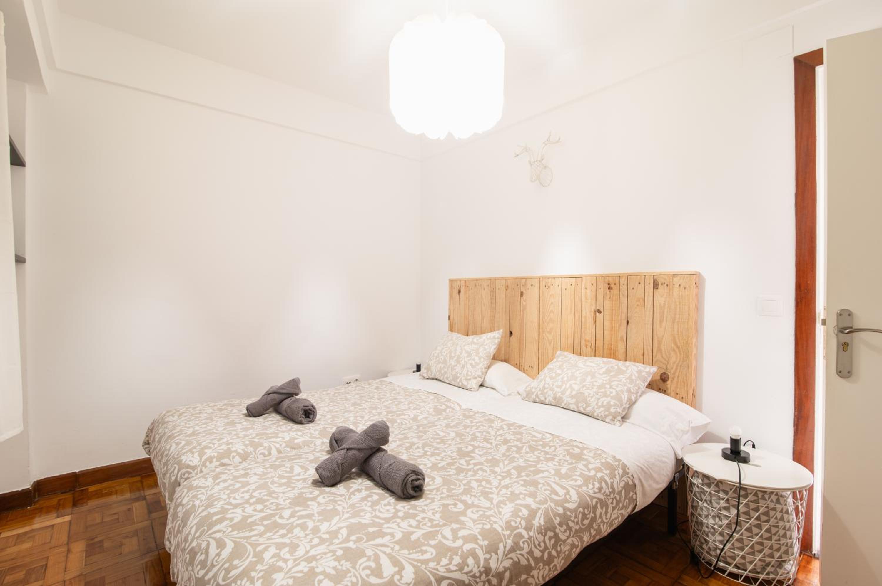 Apartment Amara AMONAREN ETXEA Free WiFi, ROOMS, rent parking