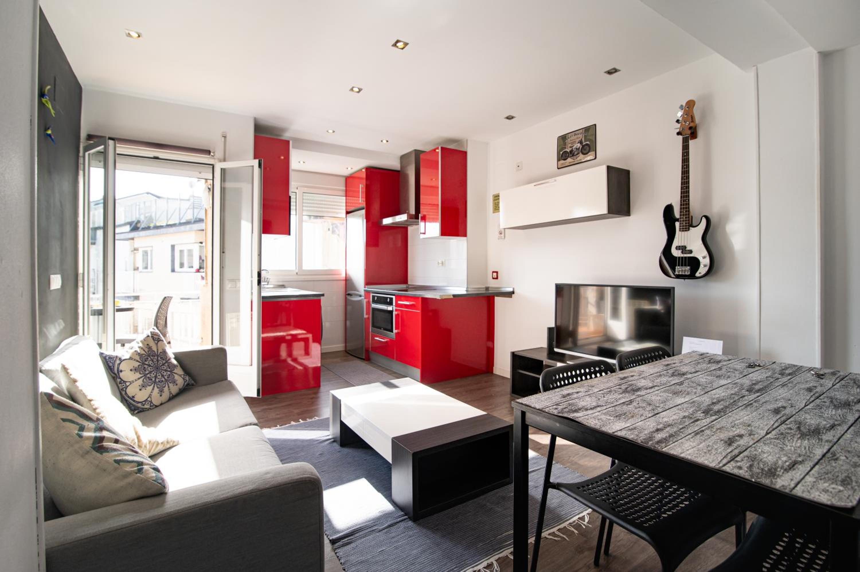 Apartment Amara AMONAREN ETXEA Free WiFi, ROOMS, rent parking