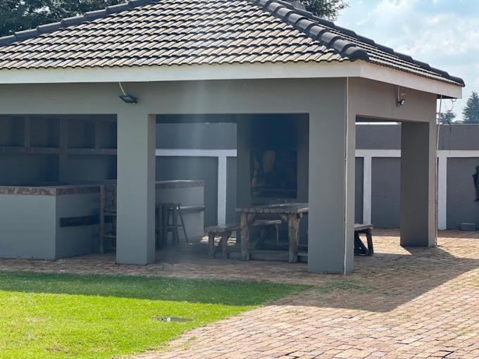 Thabelo Airport Lodge