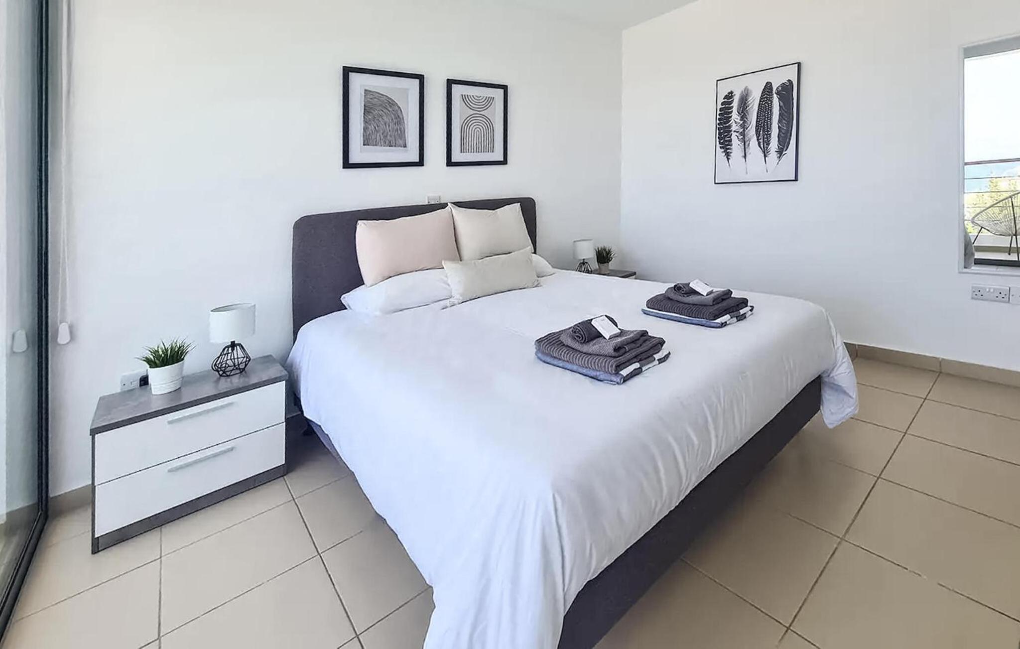 Amazing Home In Miliou-Paphos With Wifi