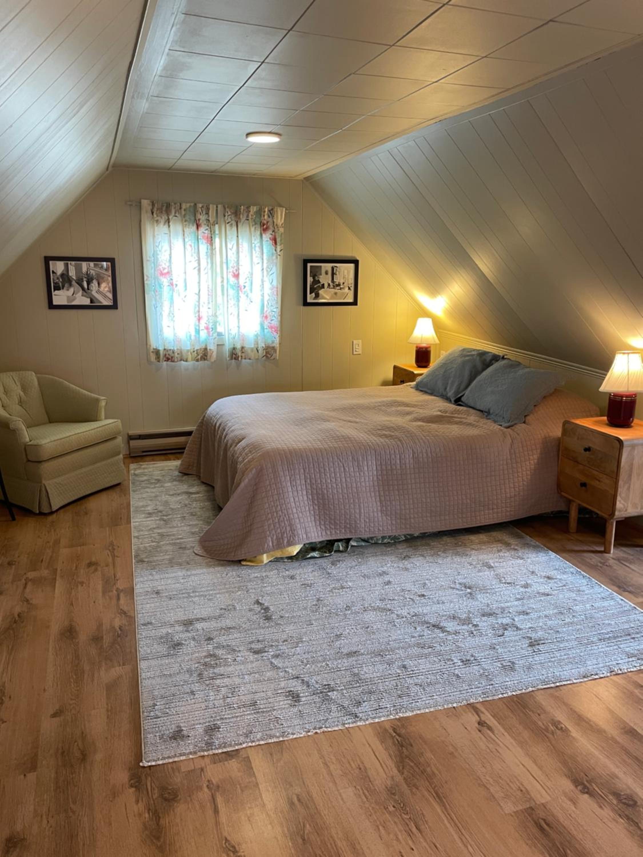 Big apartment by the Farmers market