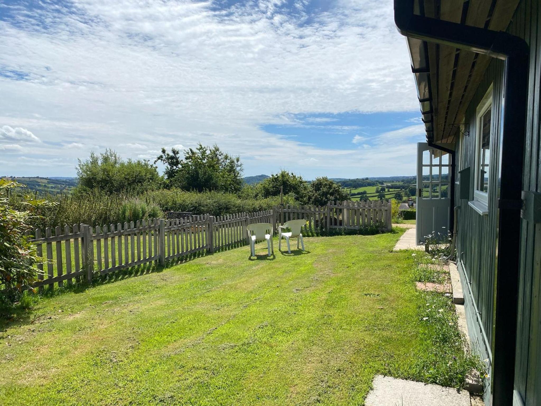 Hillside Lodge