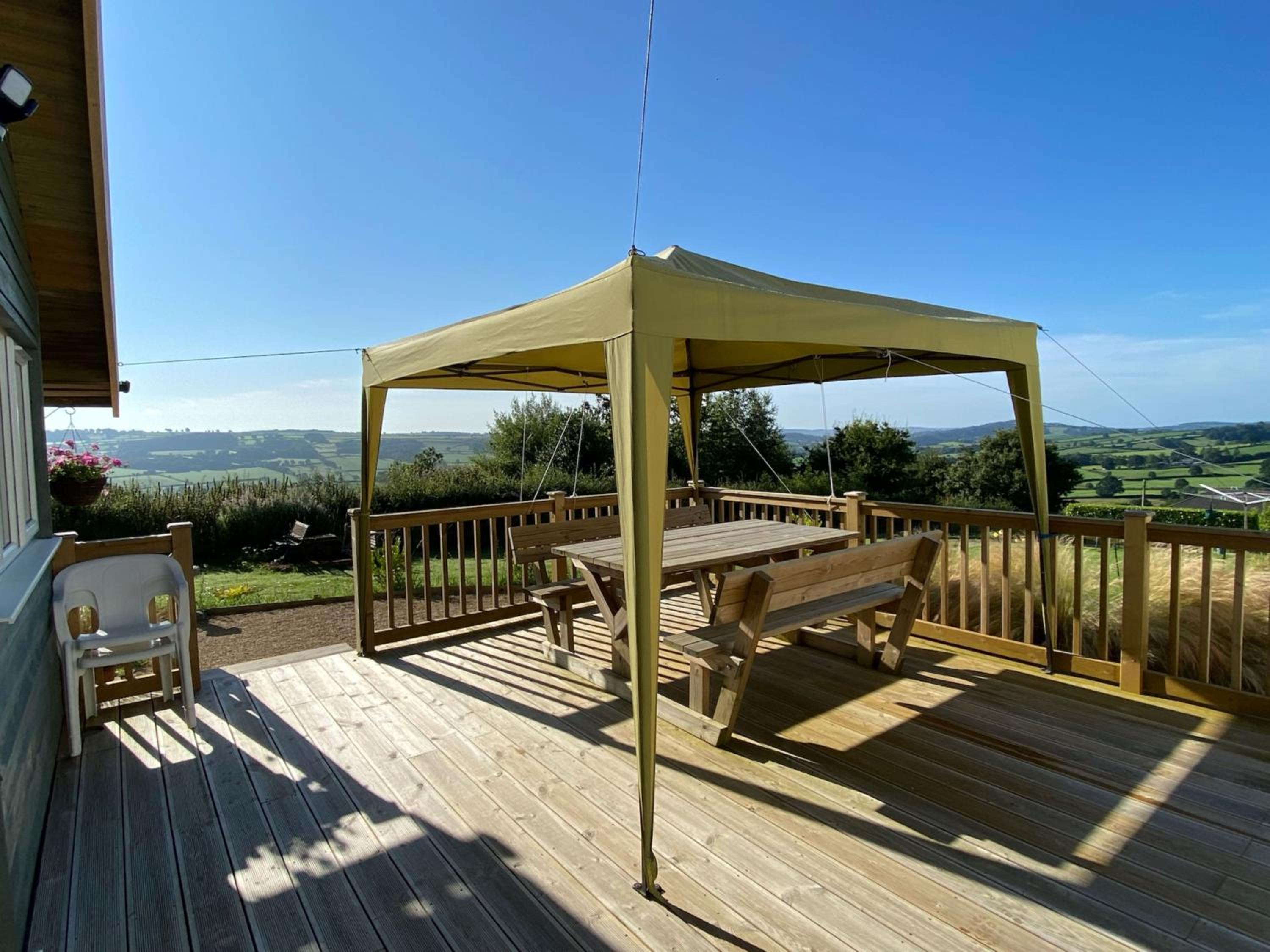 Hillside Lodge