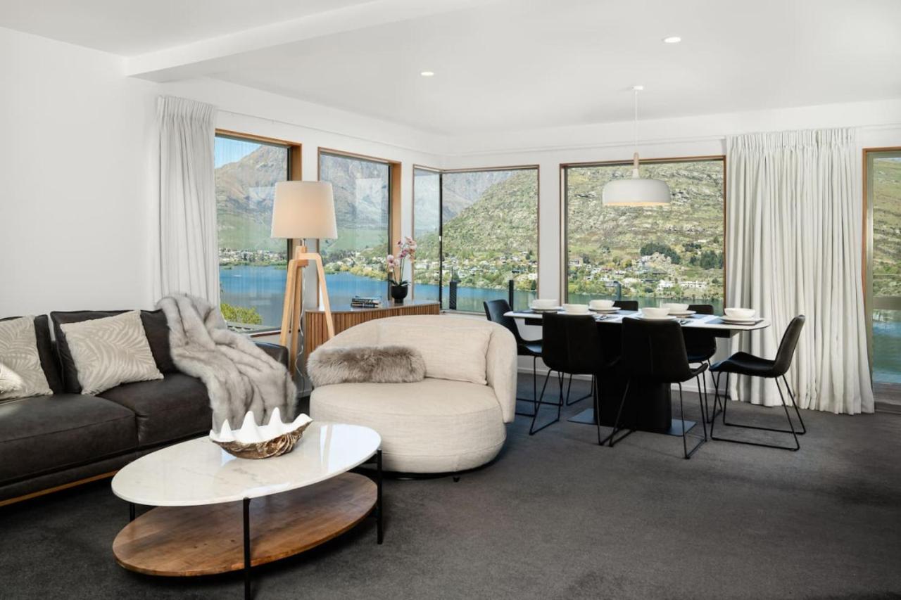 Stunning Lake View - Living the Dream view 3