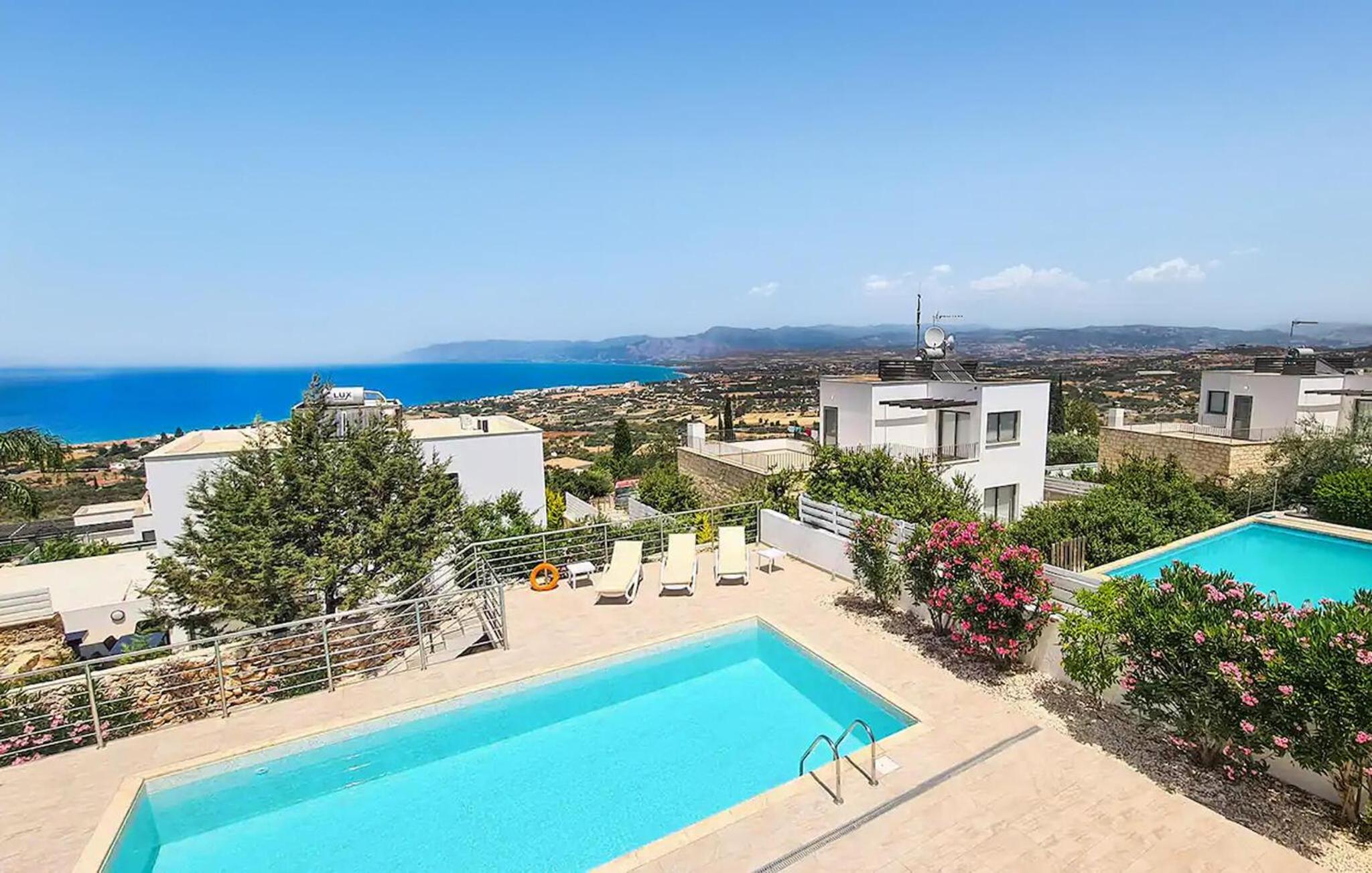 Amazing Home In Miliou-Paphos With Wifi