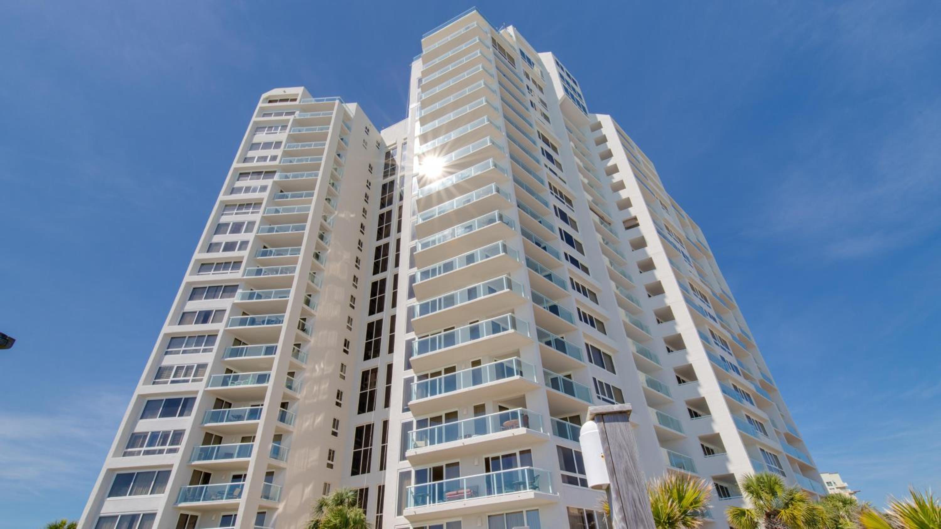 Beachside Two 4373 view 5