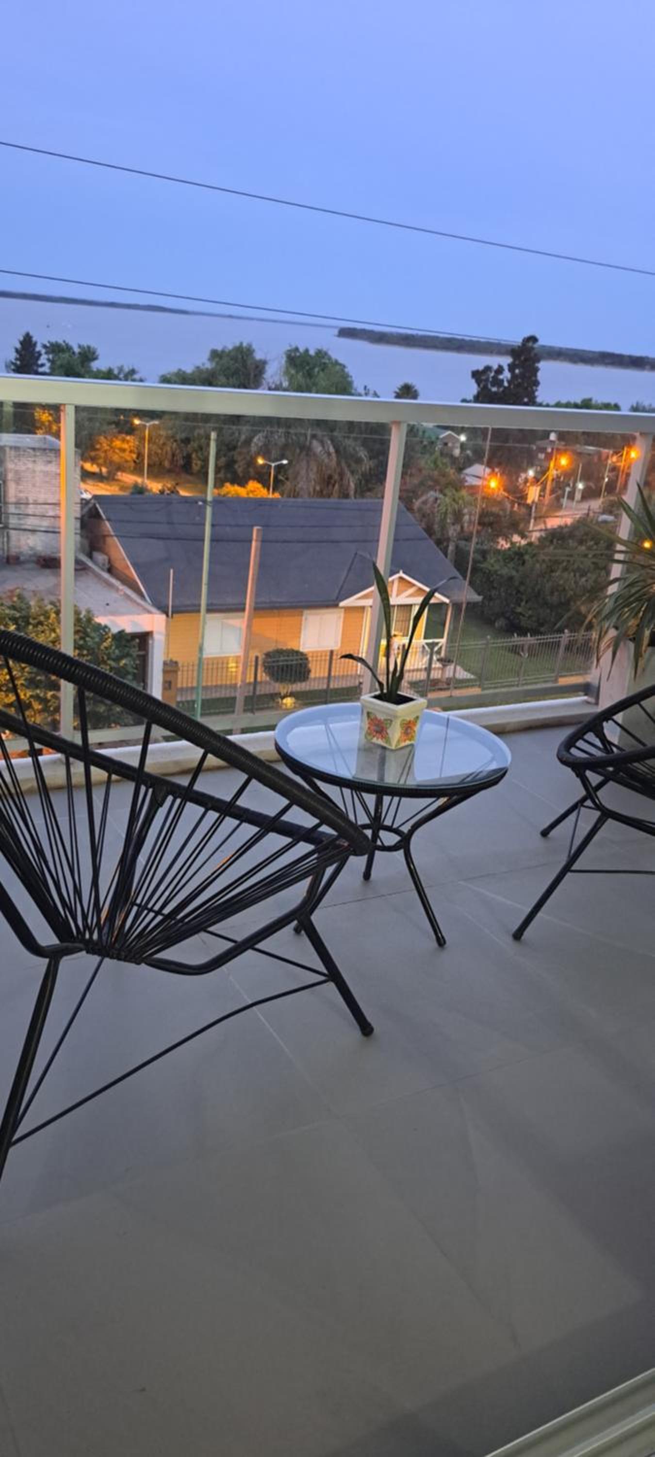 Departamento con vistas al Río Paraná