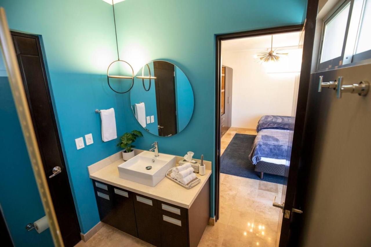 Stunning 2BR Oceanview Contemporary Condo in Cabo view 3