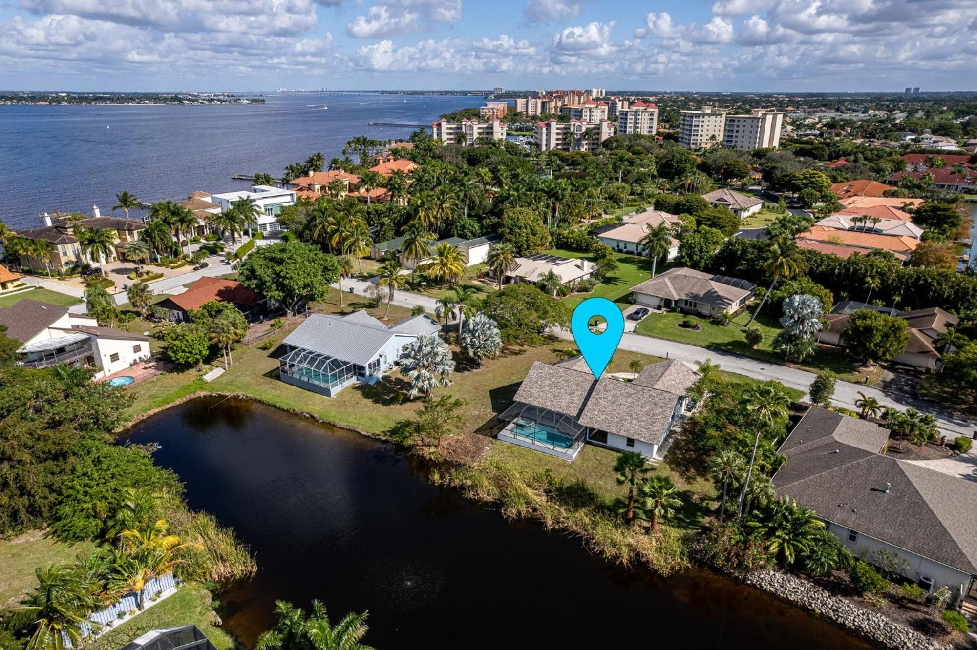 Palm Breeze: Heated Pool, Spa, Water Views, Beach