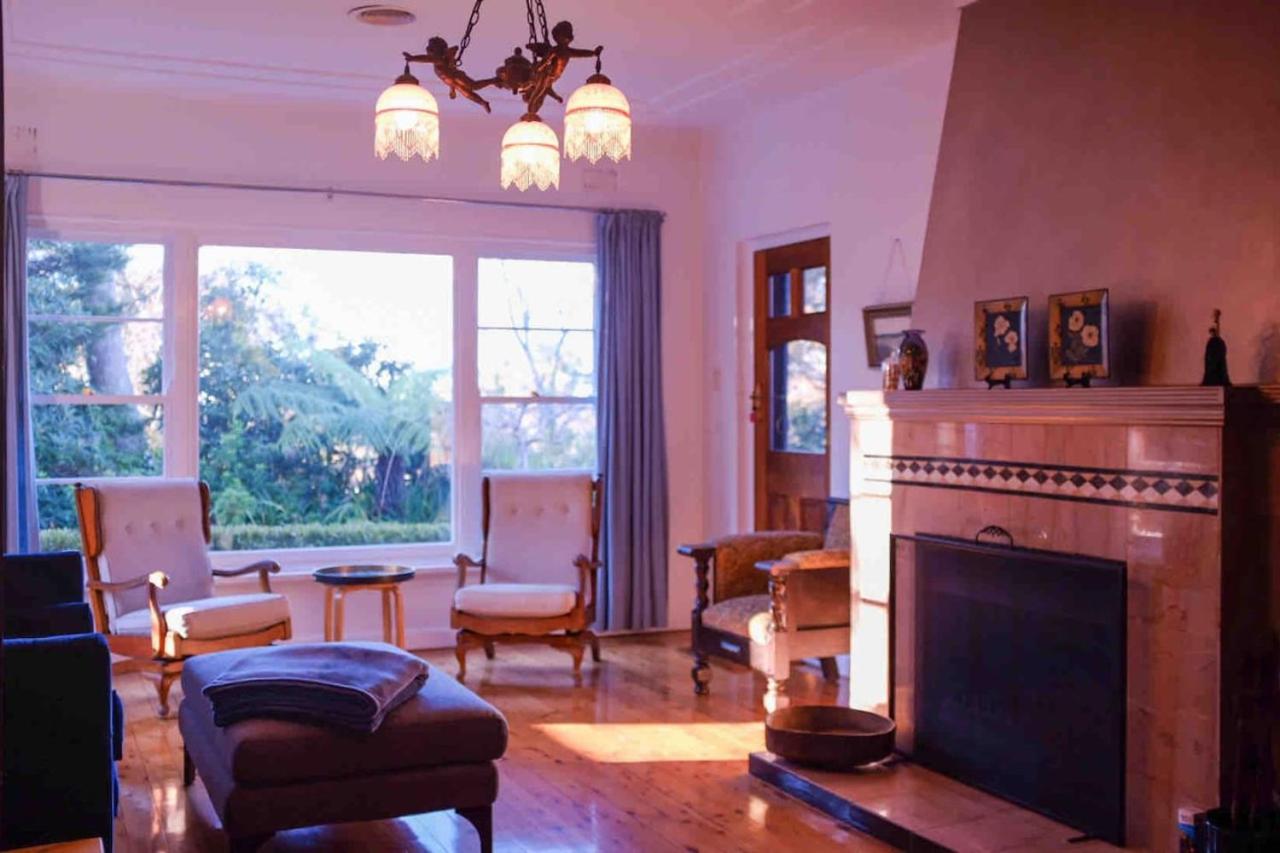 Sublime Art Deco Cottage - Leura, Blue Mountains