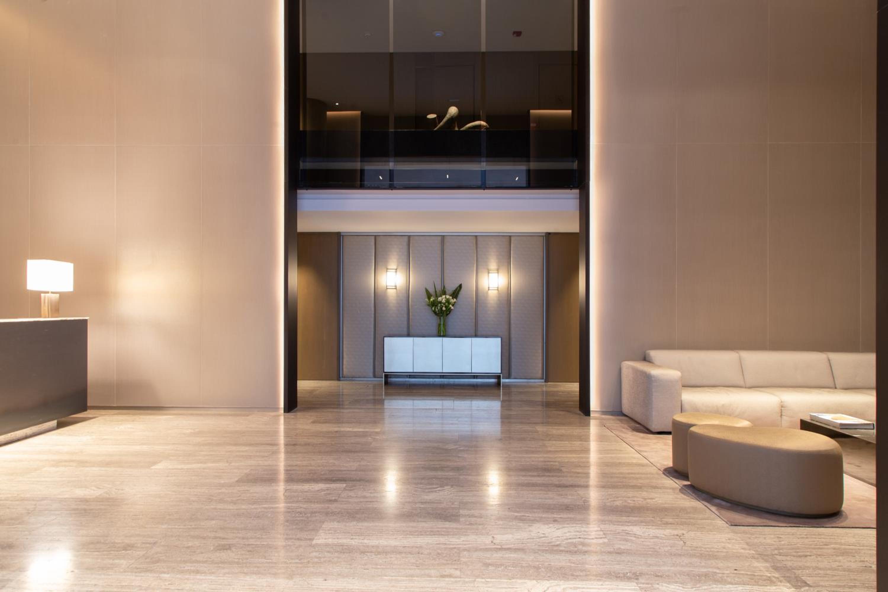 Deco Armani Beautiful Studio