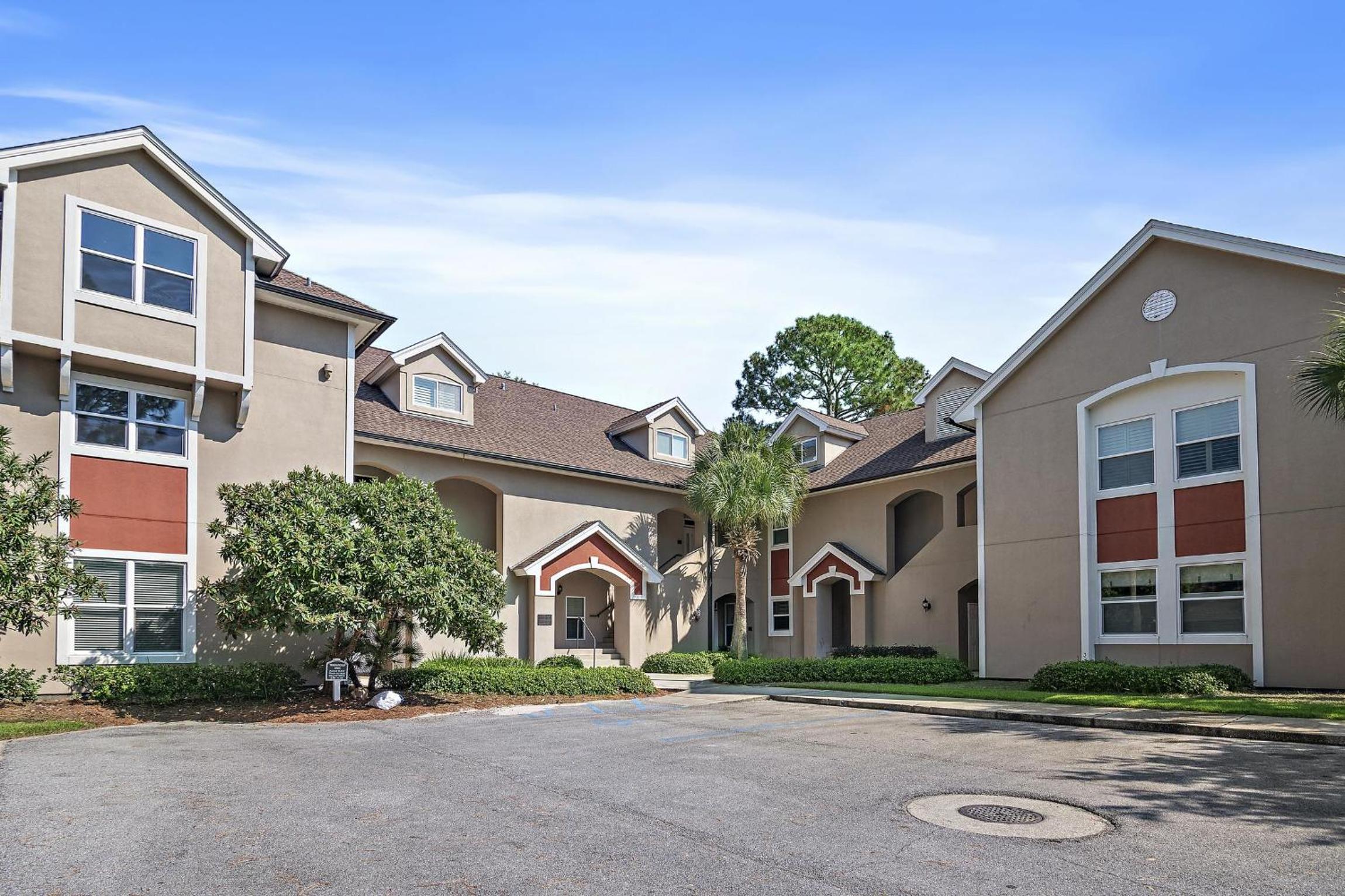 Turnberry 8553 view 2