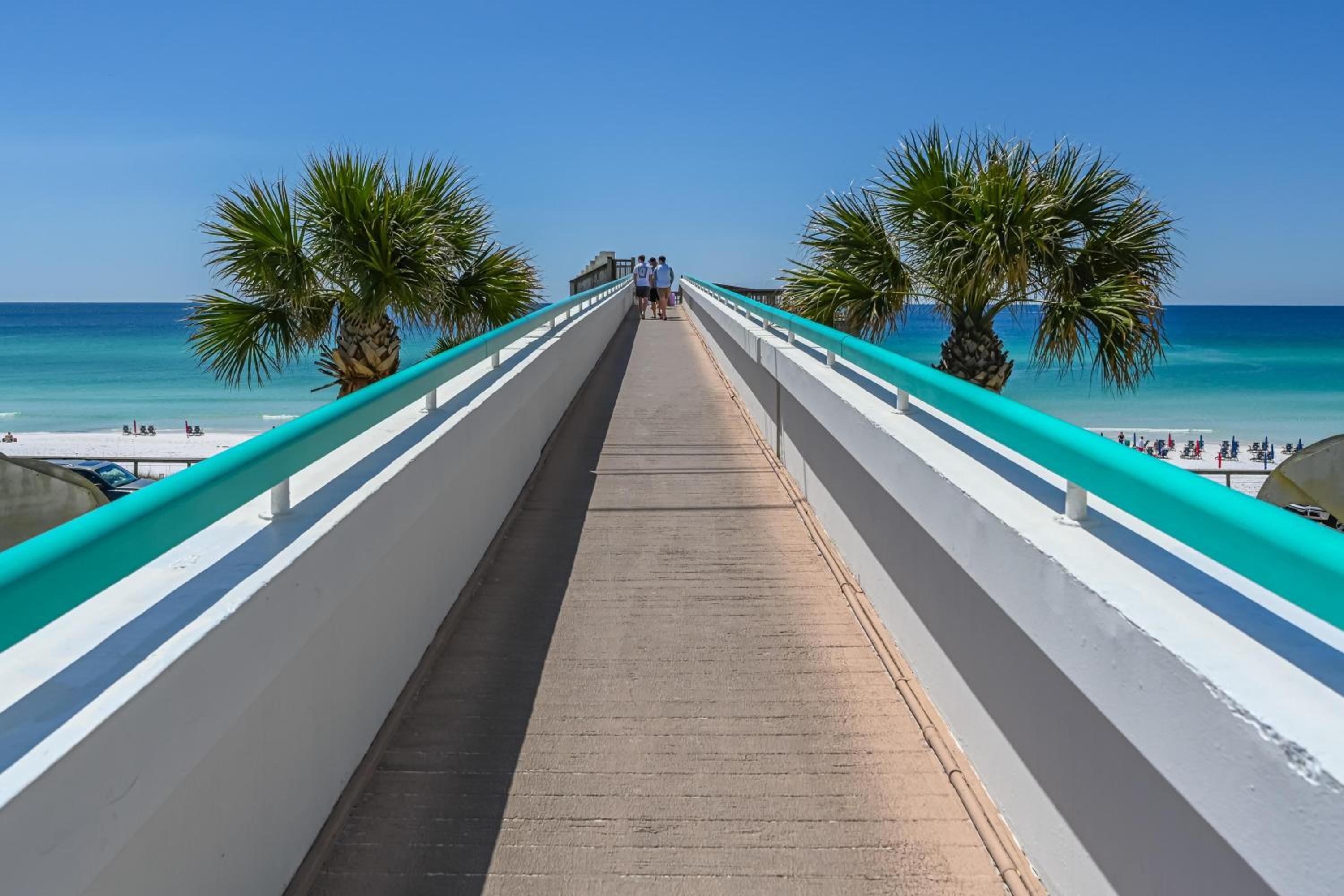 Surfside 704 view 4