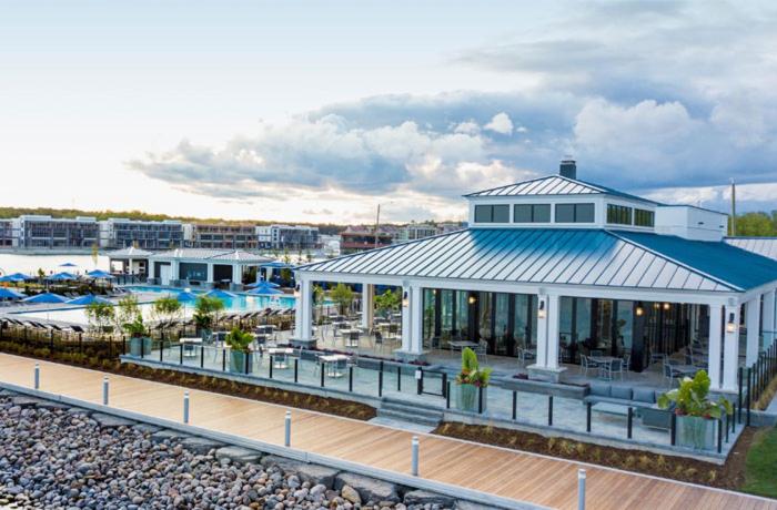 2 Bd Boardwalk Condo Patio Oasis