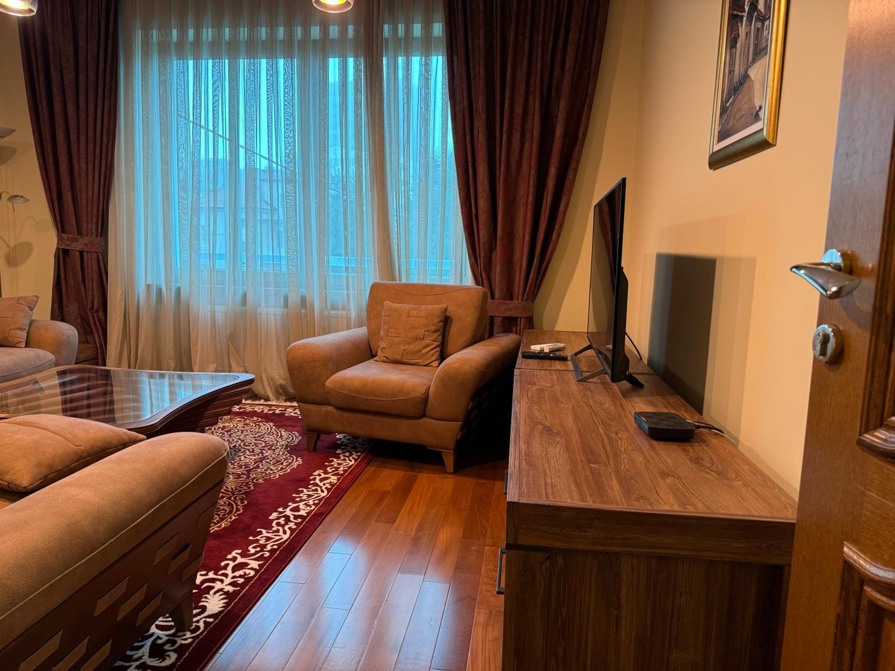 Vila Majda Elegant Apartments with Prime Location and Parking view 5