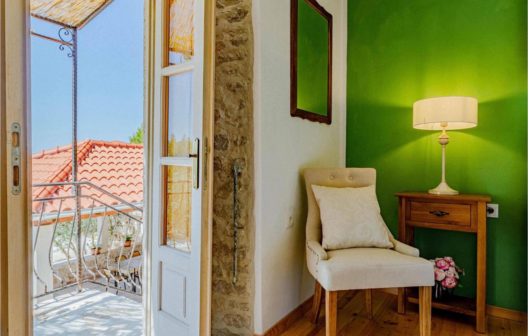 2 Bedroom Lovely Home In Blato photo 5