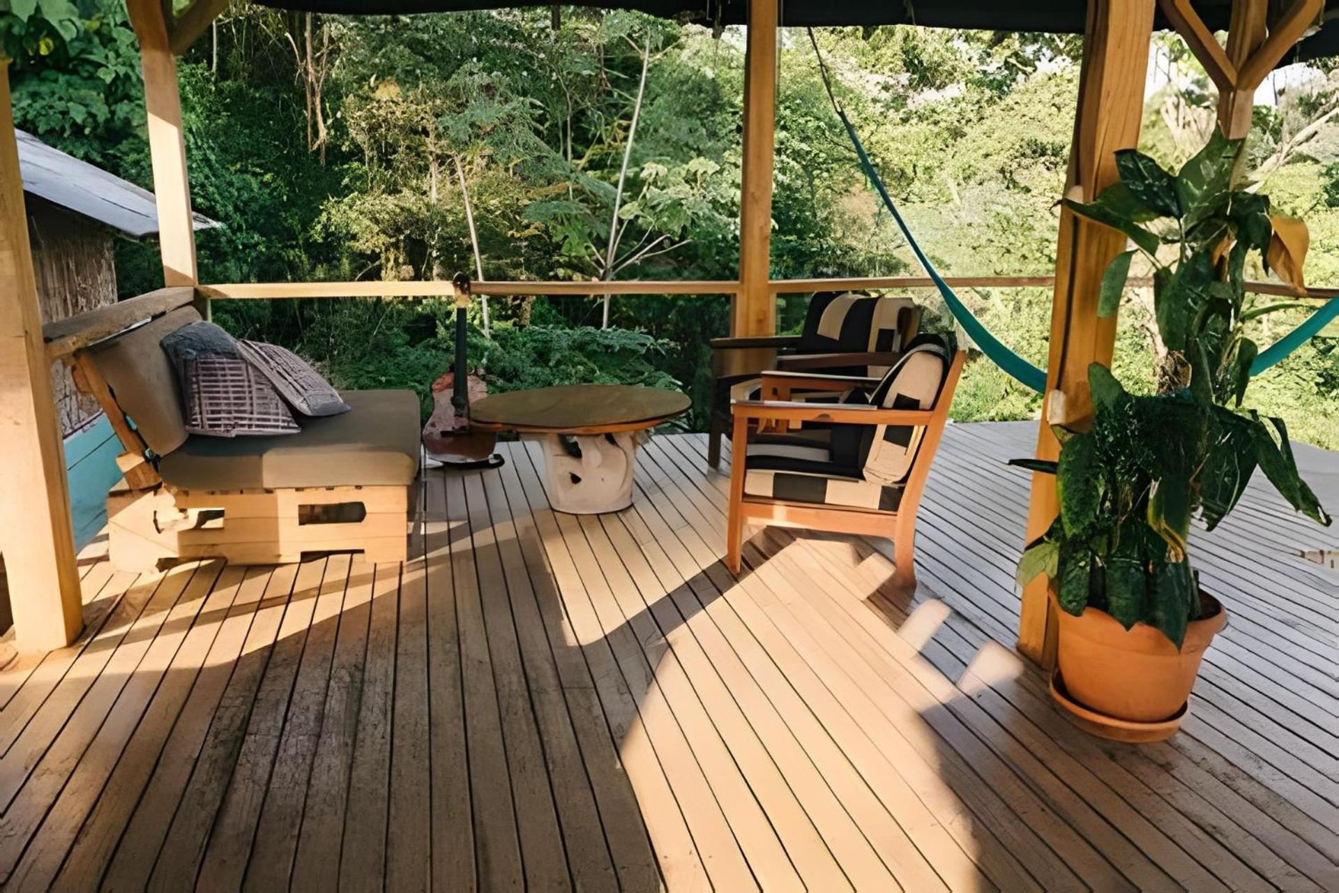 Balsa Nueva Lodge