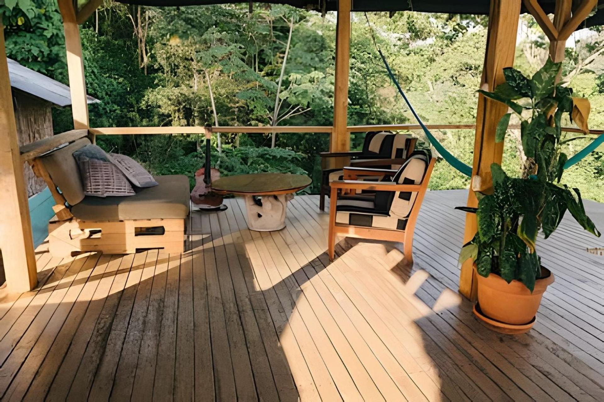 Balsa Nueva Lodge