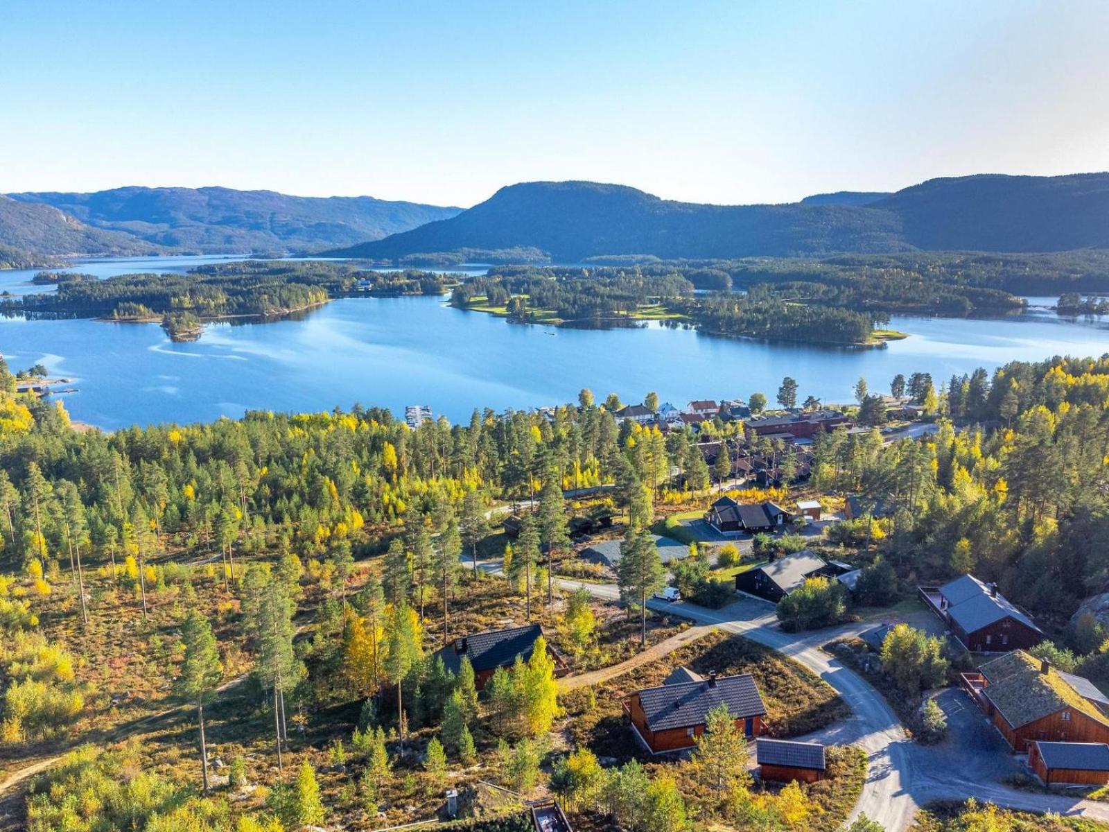 Cosy Norwegian Home with View & Fireplace - Marit's Hytte