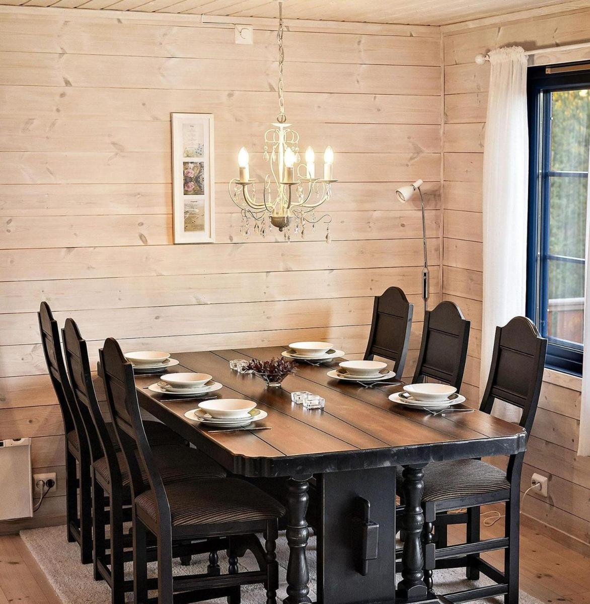 Cosy Norwegian Home with View & Fireplace - Marit's Hytte