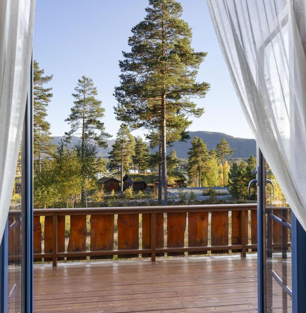 Cosy Norwegian Home with View & Fireplace - Marit's Hytte