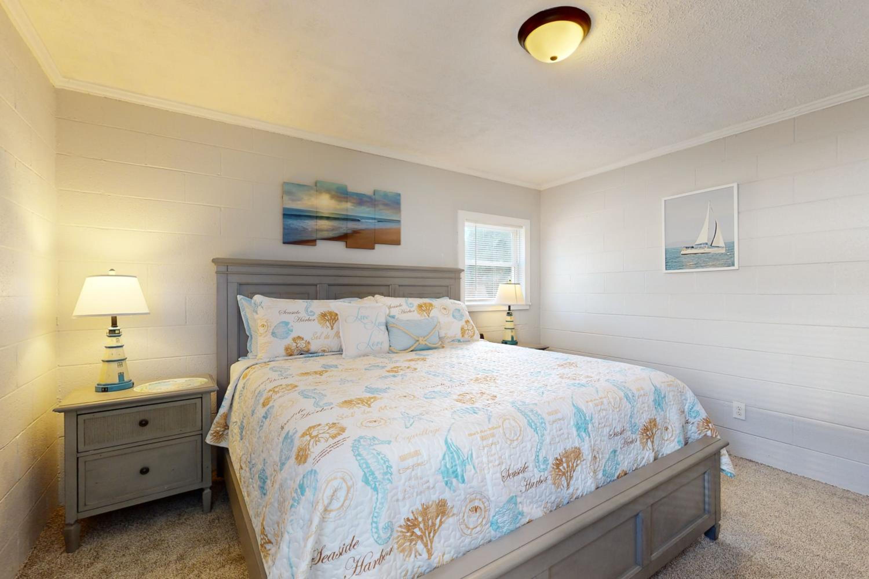 2 Mi to Beach! Wilmington Duplex Near Dining