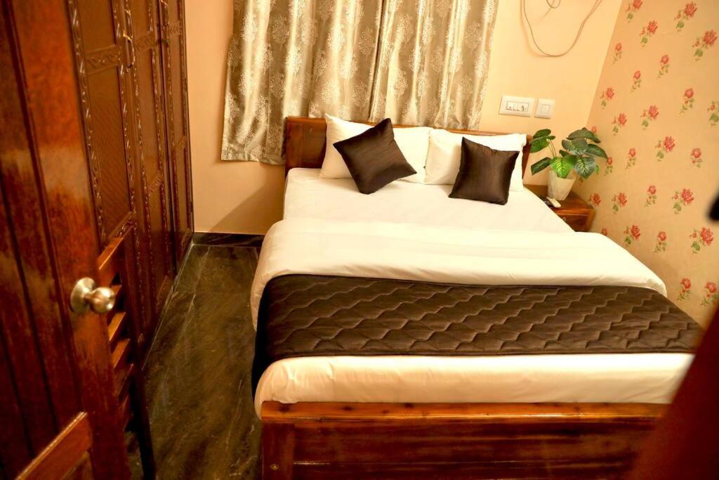 Blue home stay- 10min walk to kanyakumari beach view 5