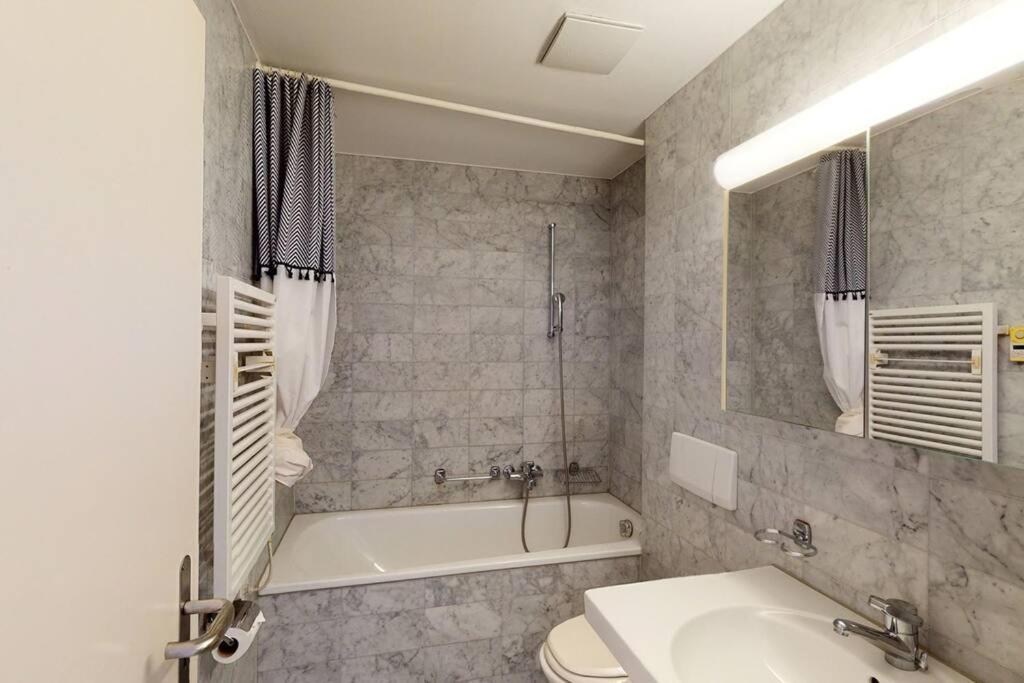 Nice 1BR apartment near lake - FB6